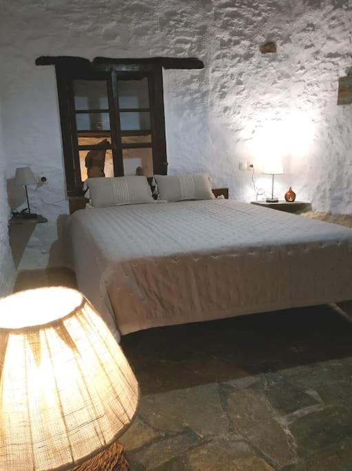 Ano Syros Marvellous Oven Apartment Exterior photo
