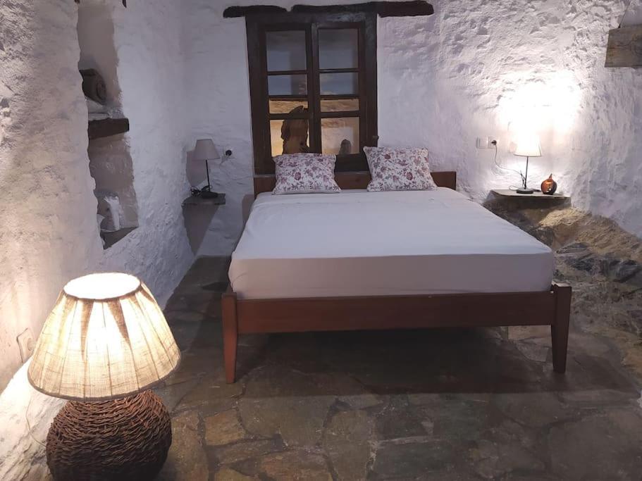 Ano Syros Marvellous Oven Apartment Exterior photo